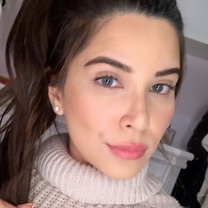 Meet your Posher, Abiha